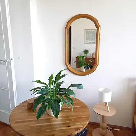 Hezky S Balkonem Apartamento *